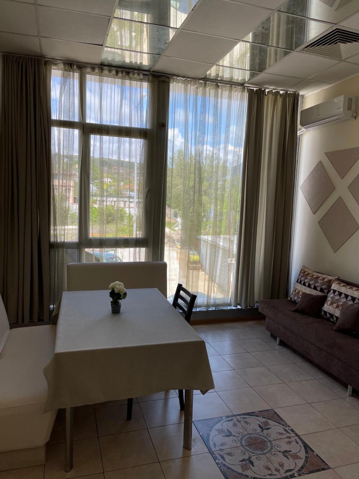 Apartments Devora 1 & Bar & Restaurant ヴァルナ エクステリア 写真
