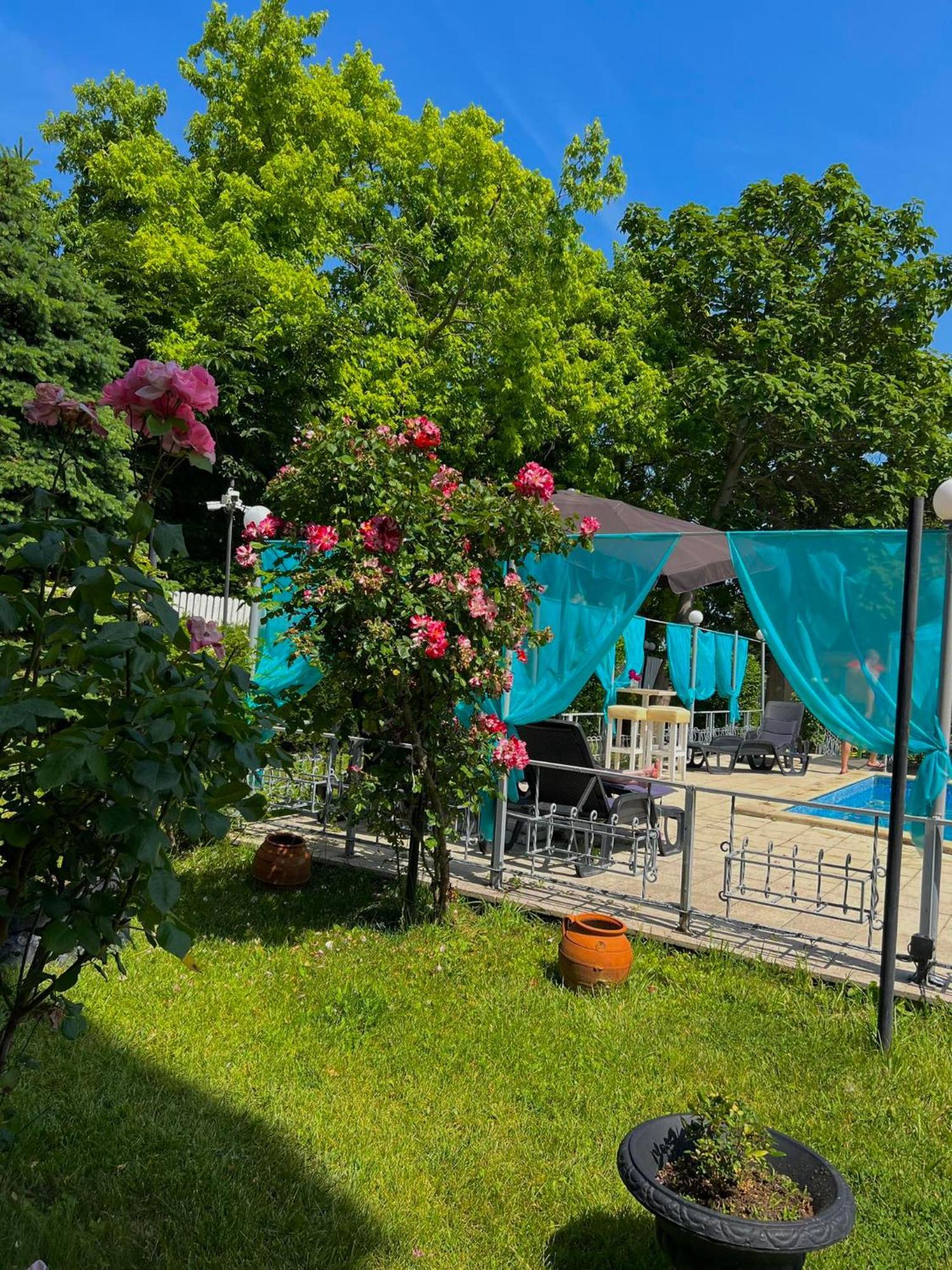Apartments Devora 1 & Bar & Restaurant ヴァルナ エクステリア 写真